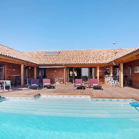 D'hotes Naturistes Nudistes 3*